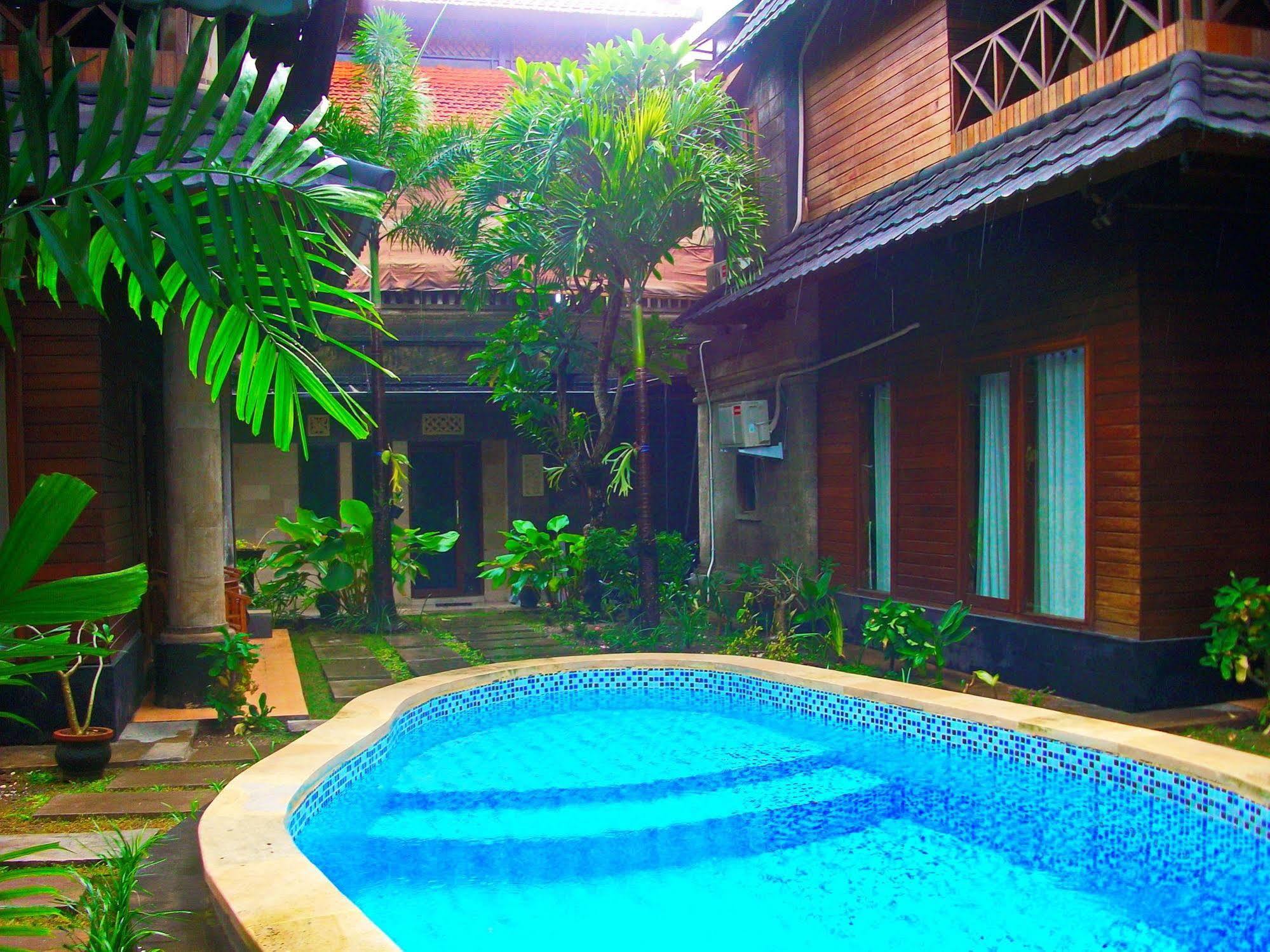 Villa Happy Jimbaran Exterior photo